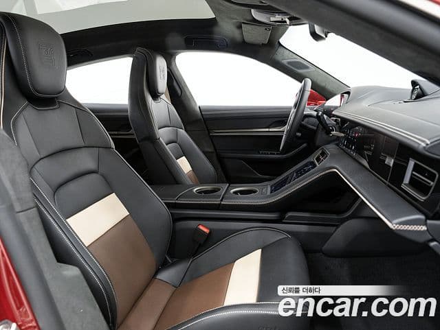 Porsche Taycan 2025 — Şəkil 13/20