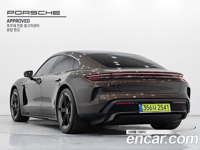 Porsche Taycan 2025 — Şəkil 13/20