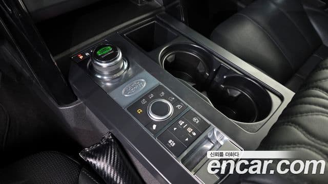 Land Rover Discovery 5 2019 — Şəkil 9/20