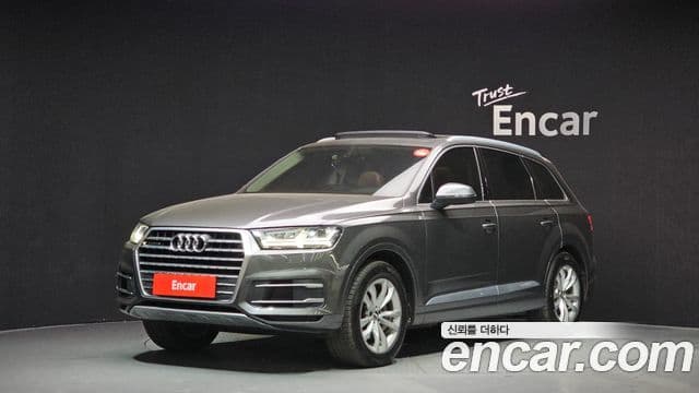 Audi Q7 2019 — Şəkil 7/20