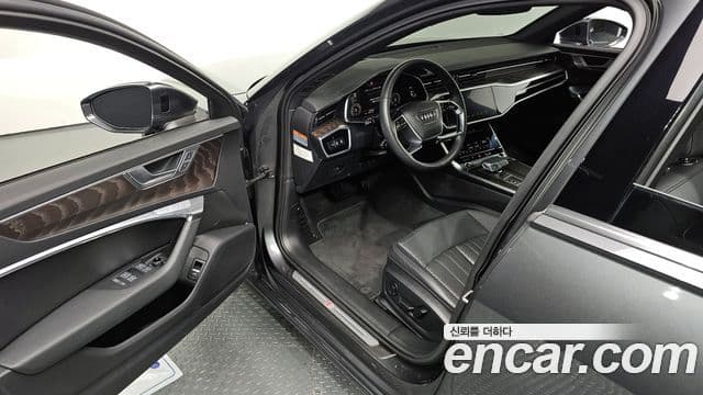 Audi A6 2021 — ფოტო 9/20