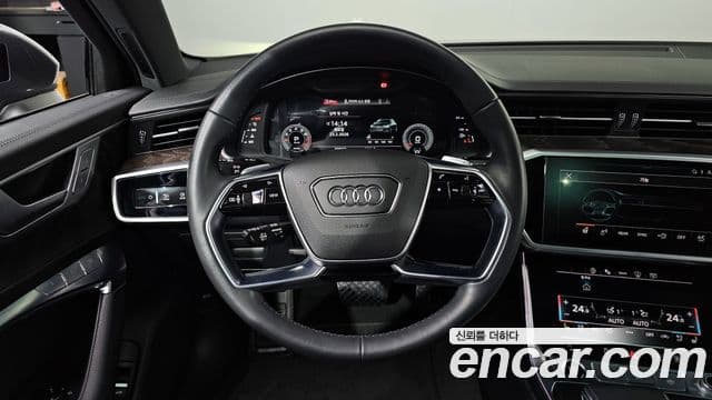 Audi A6 2021 — ფოტო 14/20