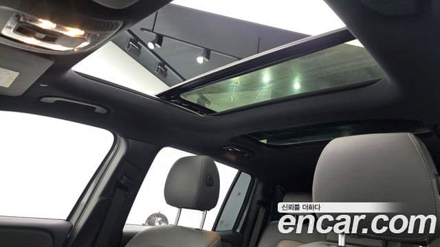 Mercedes-Benz EQB 2023 — ფოტო 20/20