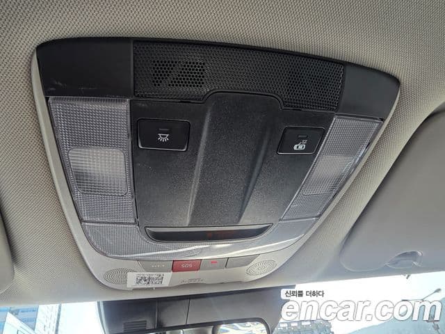 Kia Sportage 2021 — ფოტო 13/17