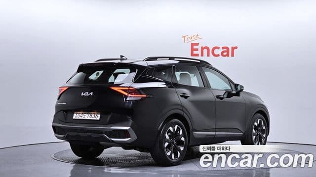Kia Sportage 2023 — ფოტო 2/20