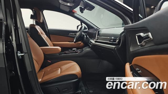 Kia Sportage 2023 — ფოტო 10/20