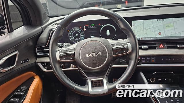 Kia Sportage 2023 — ფოტო 13/20
