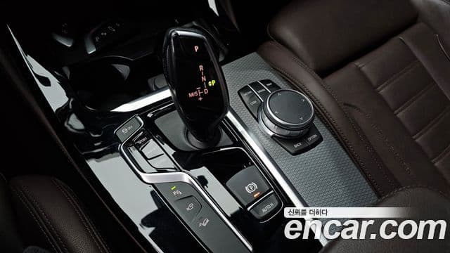 BMW X4 2020 — Şəkil 8/20