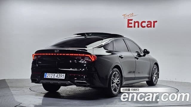 Kia K5 2021 — ფოტო 2/20
