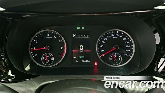 Kia K5 2021 — ფოტო 8/20