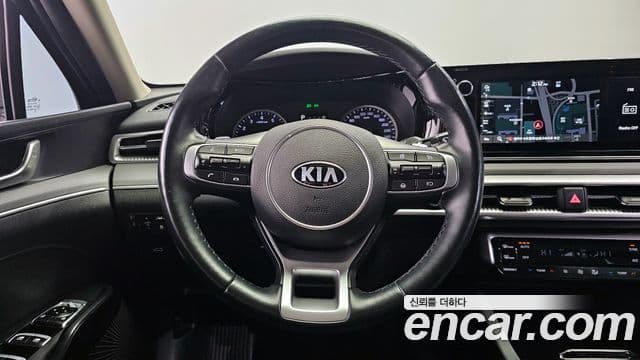 Kia K5 2021 — ფოტო 13/20