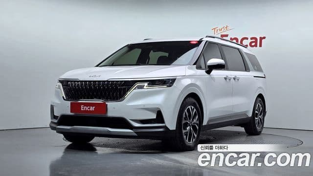 Kia Carnival 2022 — ფოტო 1/20