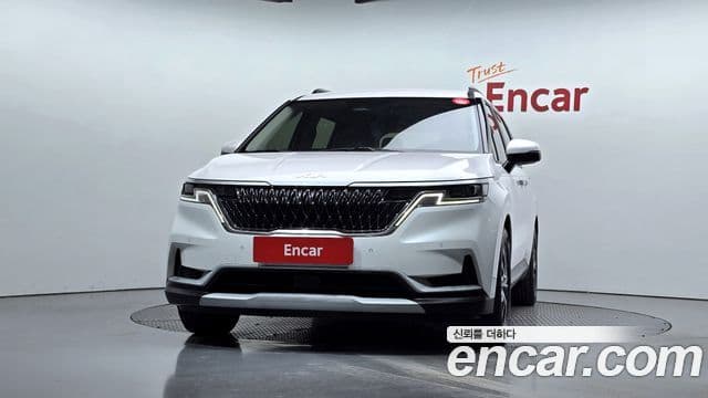 Kia Carnival 2022 — ფოტო 3/20