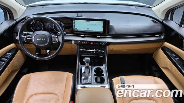 Kia Carnival 2022 — ფოტო 7/20