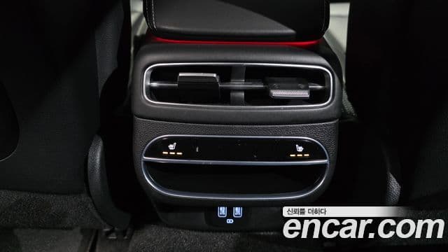 Genesis GV70 2021 — Şəkil 19/20