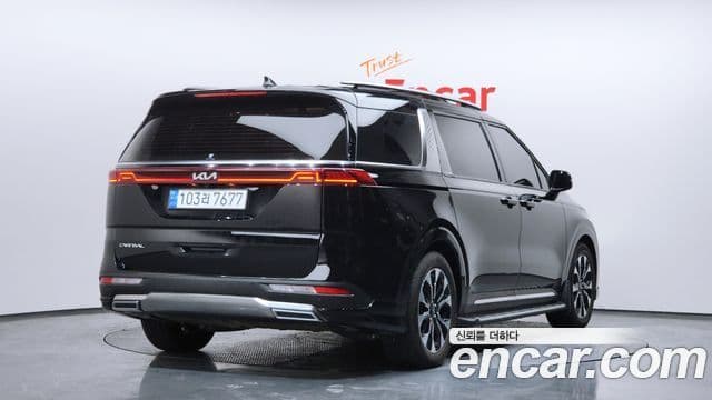 Kia Carnival 2022 — ფოტო 2/20