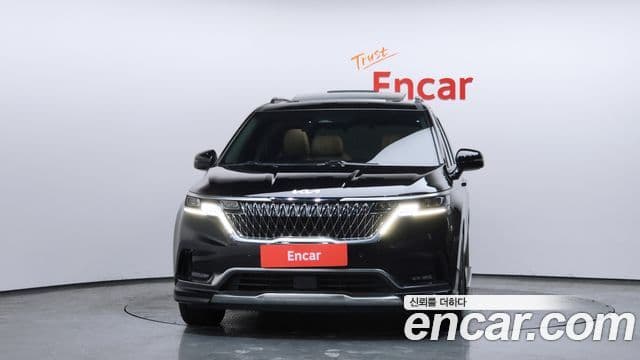 Kia Carnival 2022 — ფოტო 3/20