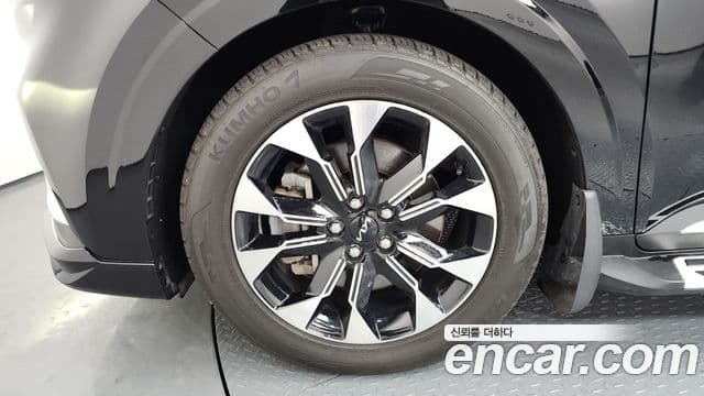 Kia Carnival 2022 — ფოტო 5/20