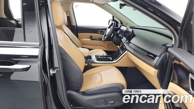 Kia Carnival 2022 — ფოტო 11/20