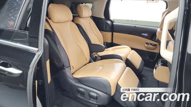 Kia Carnival 2022 — ფოტო 12/20