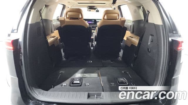 Kia Carnival 2022 — ფოტო 20/20