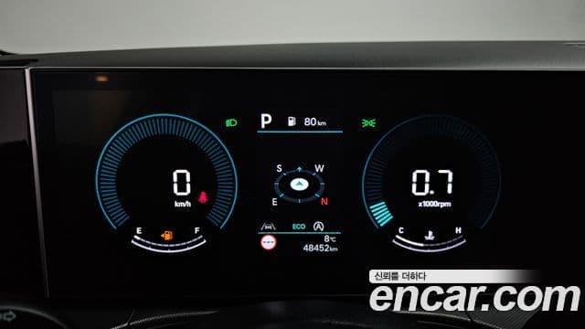 Hyundai Santa Fe 2023 — ფოტო 8/20