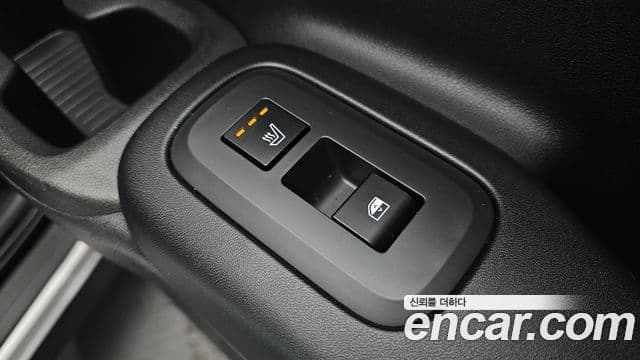Hyundai Santa Fe 2023 — ფოტო 18/20