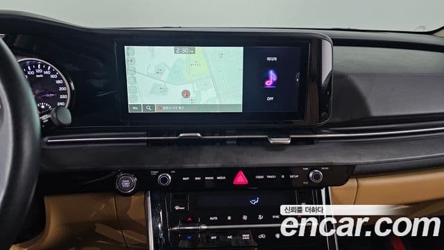 Kia Carnival 2022 — Şəkil 14/20