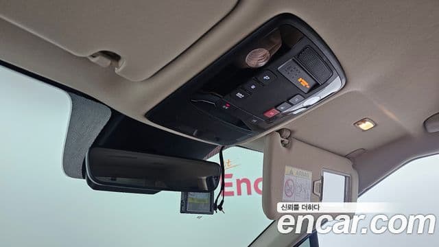 Kia Carnival 2022 — Şəkil 19/20