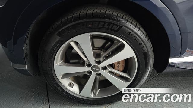 Genesis GV80 2022 — Photo 8/20