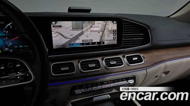Mercedes-Benz GLE-Class 2021 — Şəkil 14/20