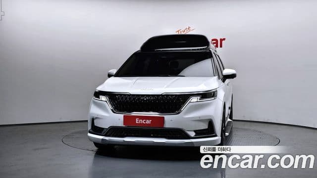 Kia Carnival 2021 — ფოტო 3/20