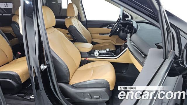Kia Carnival 2021 — Şəkil 10/20