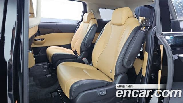 Kia Carnival 2021 — Şəkil 12/20