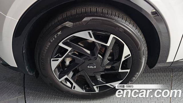 Kia Sportage 2021 — ფოტო 5/20