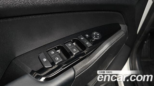 Kia Sportage 2021 — ფოტო 17/20