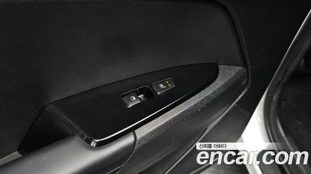 Kia Sportage 2021 — ფოტო 19/20