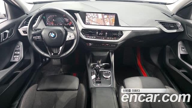 BMW 1 Series 2020 — Şəkil 7/20