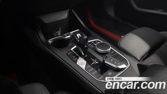 BMW 1 Series 2020 — Şəkil 9/20