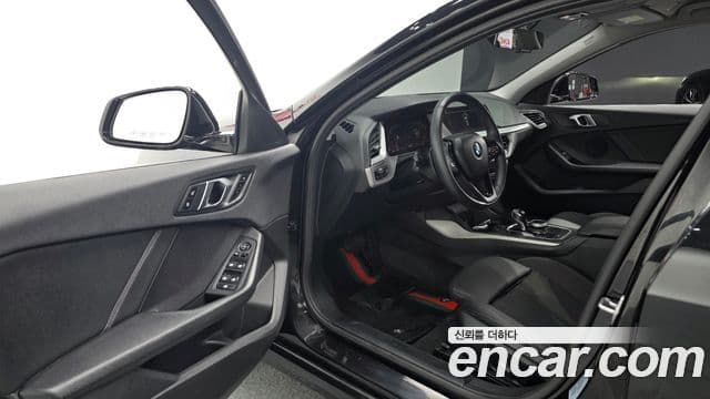 BMW 1 Series 2020 — Şəkil 10/20