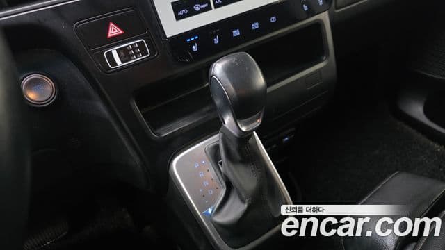Hyundai Staria 2021 — Şəkil 9/20