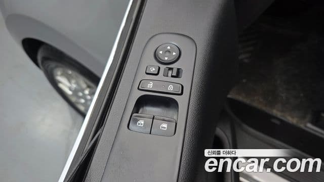 Hyundai Staria 2021 — Photo 14/20
