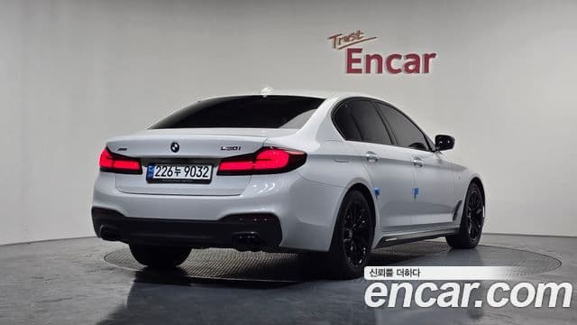 BMW 5 Series 2020 — Şəkil 2/20