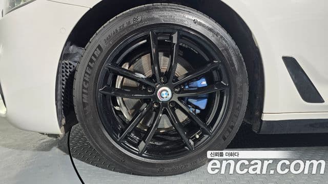 BMW 5 Series 2020 — Şəkil 5/20