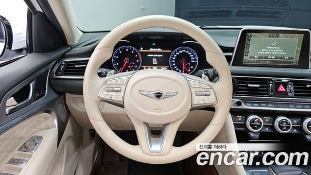 Genesis G70 2018 — Photo 6/20