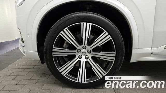 Volvo XC90 2022 — фото 5 из 20
