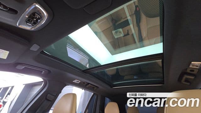 Volvo XC90 2022 — ფოტო 18/20