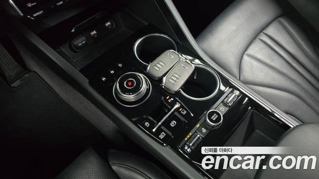 Kia K5 2020 — ფოტო 9/20