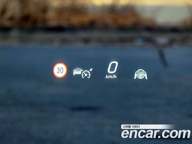 Mercedes-Benz GLC-Class 2023 — Photo 19/20