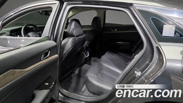 Kia K5 2021 — ფოტო 11/20